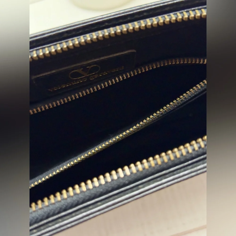 New Vintage VLTN Black Leather Clutch w Tassel - Picture 7 of 10